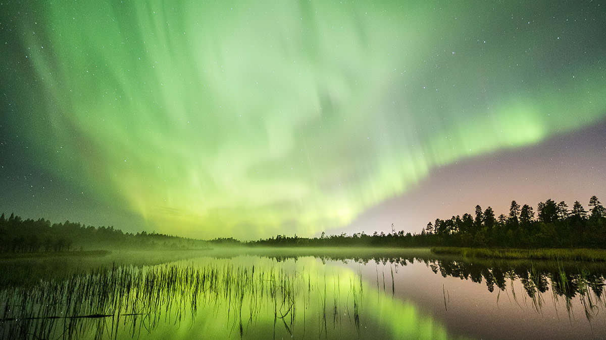 Northern-lights-Rovaniemi-Autumn-by-Alexander-Kuznetsov-Visit-Rovaniemi