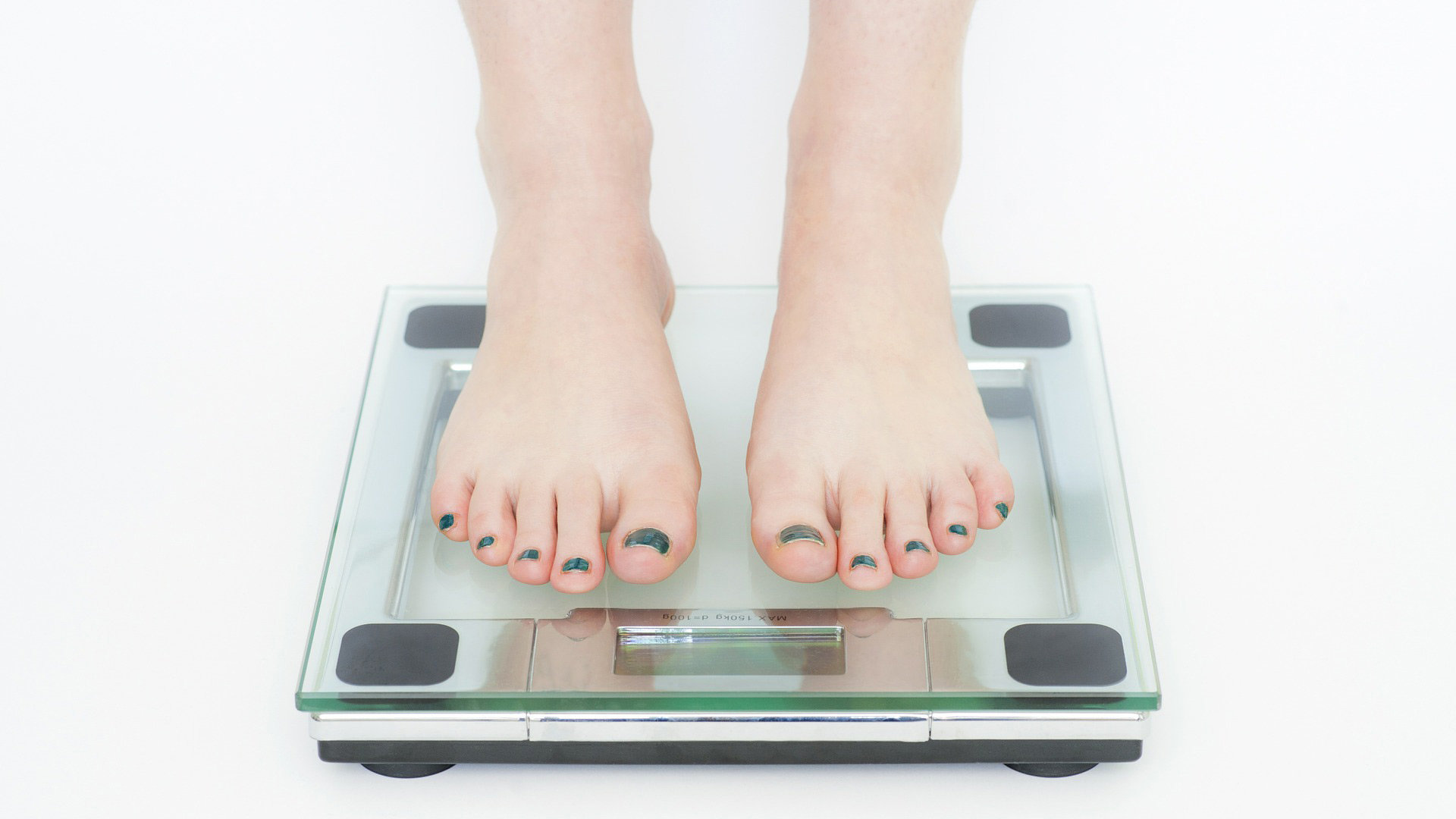 Diet-weight-machine feet toes
