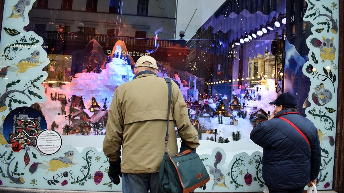 stockmann-windows-Christmas--by-Pablo-Morilla