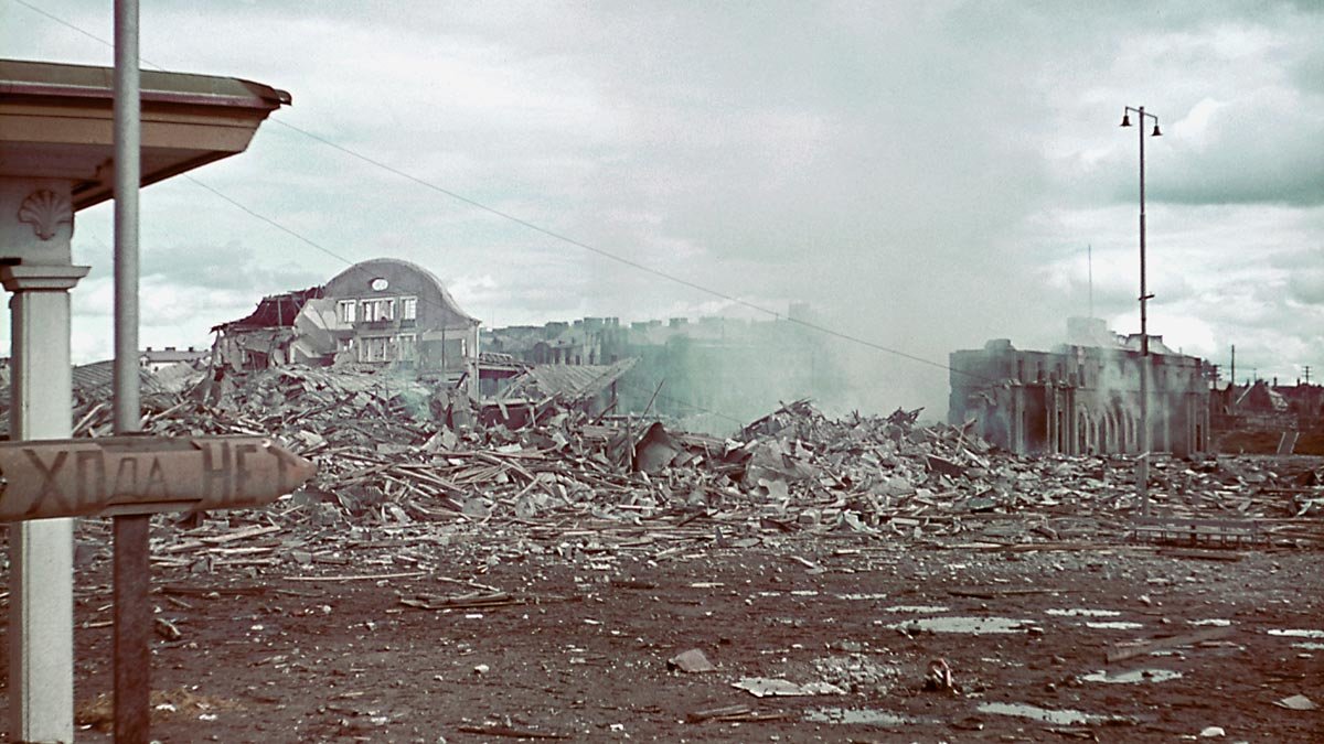 Viipuri-station-ruins-destruction-by-SA-Kuva