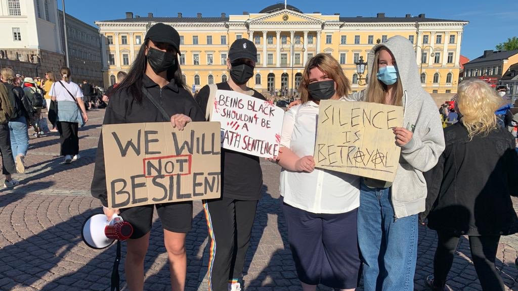 Black-lives-matter-protest-Helsinki-by-@muniksbb-Twitter