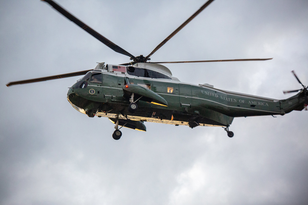 05 October 2020, US, Bethesda: US Marine One, with US President Donald Trump onboard leaves Walter Reed Medical Center, after receiving a treatment from coronavirus. Photo: Steven Ramaherison/dpa.