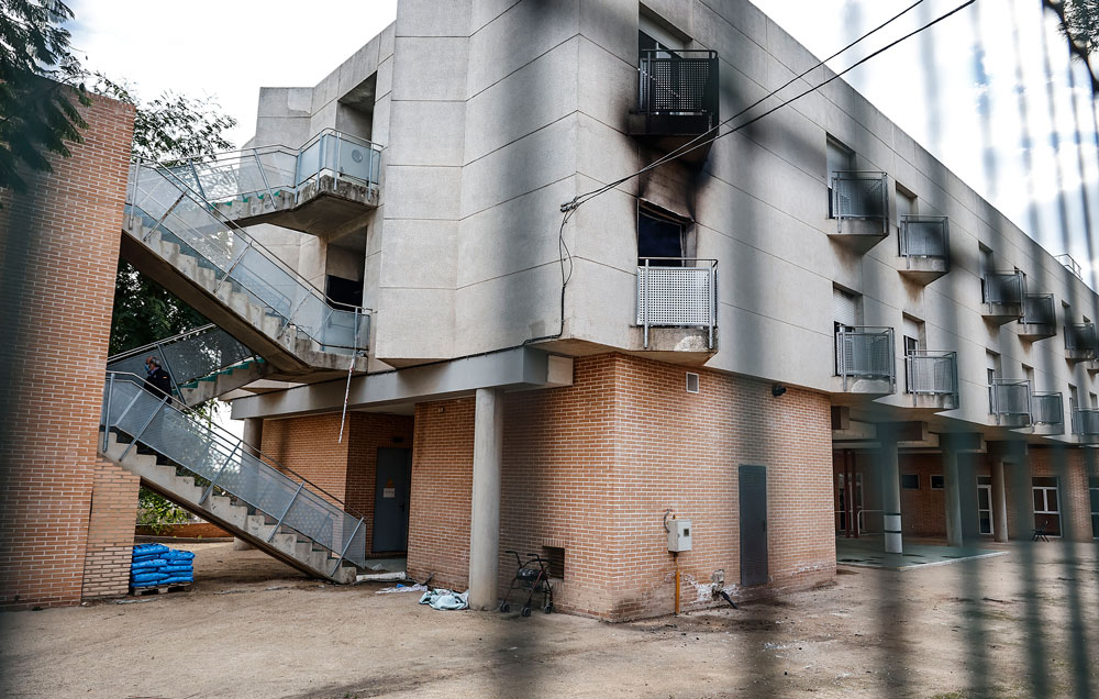 19 January 2022, Spain, Moncada: A general view of the main entrance of a nursing home, following a fire left at least six people dead. Photo: Rober Solsona/EUROPA PRESS/dpa.